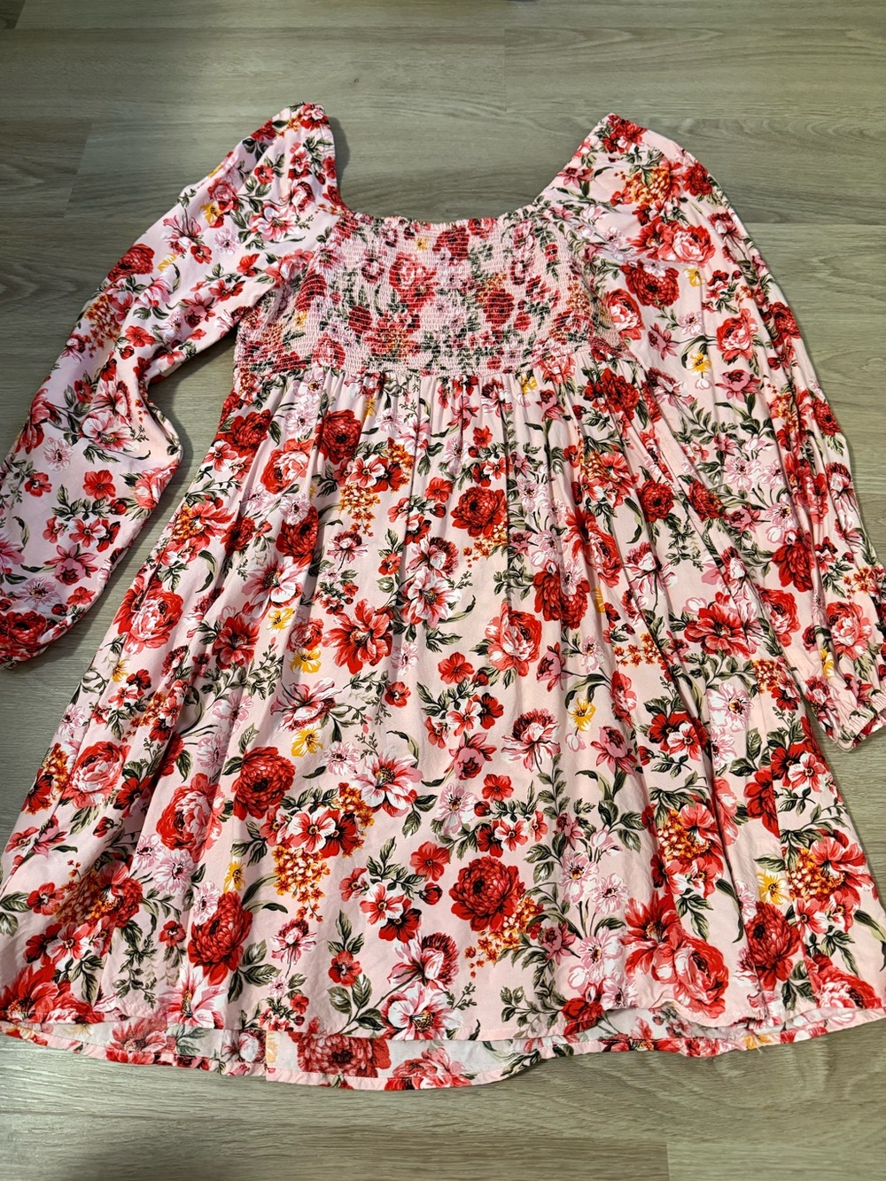 FREE with bundle 
Old Navy Pink Floral Smocked Long-Sleeve Dress